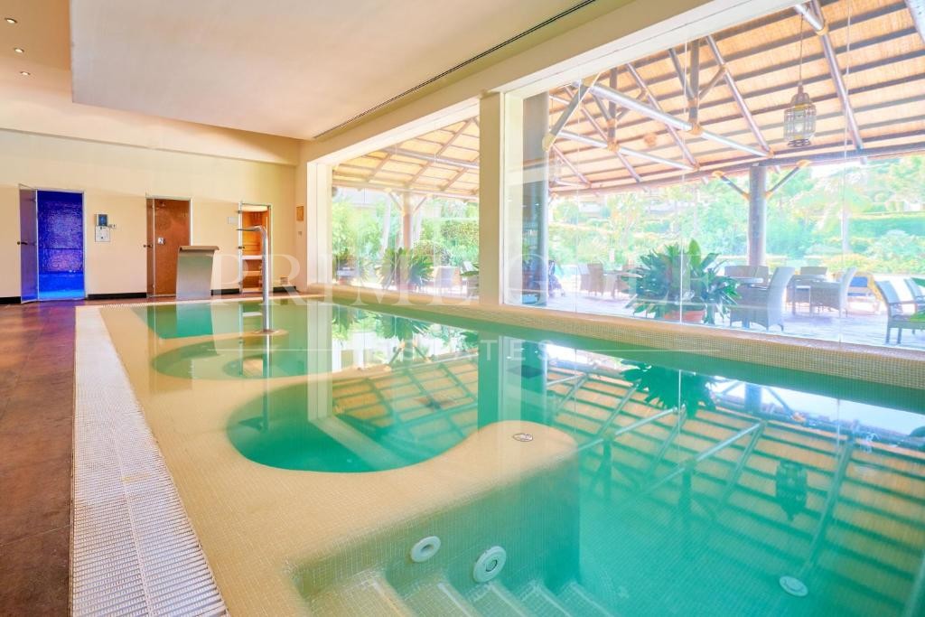 4 bed Penthouse For Sale in Benahavis, Malaga - thumb 11
