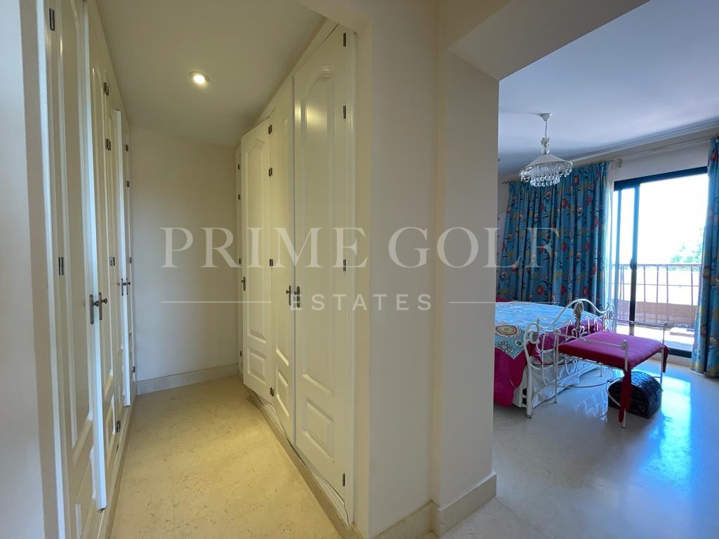 4 bed Penthouse For Sale in Benahavis, Malaga - thumb 14