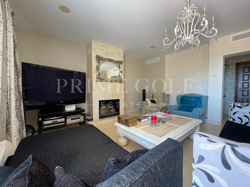 4 bed Penthouse For Sale in Benahavis, Malaga - thumb 16