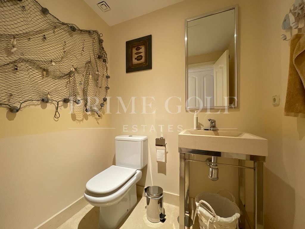 4 bed Penthouse For Sale in Benahavis, Malaga - thumb 18