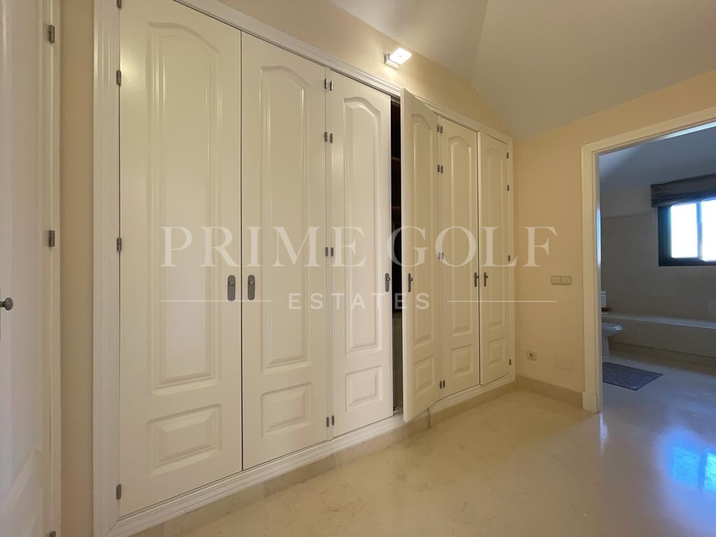 4 bed Penthouse For Sale in Benahavis, Malaga - thumb 23