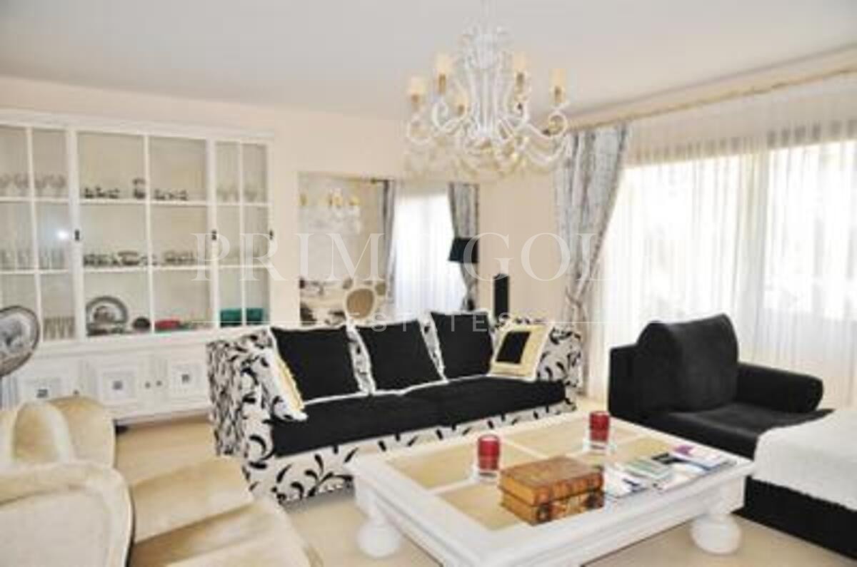 4 bed Penthouse For Sale in Benahavis, Malaga - thumb 32