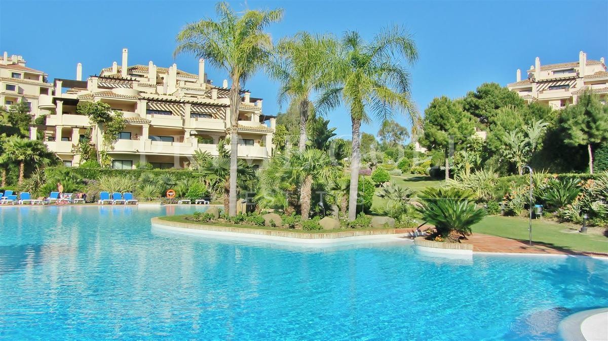 4 bed Penthouse For Sale in Benahavis, Malaga - thumb 35
