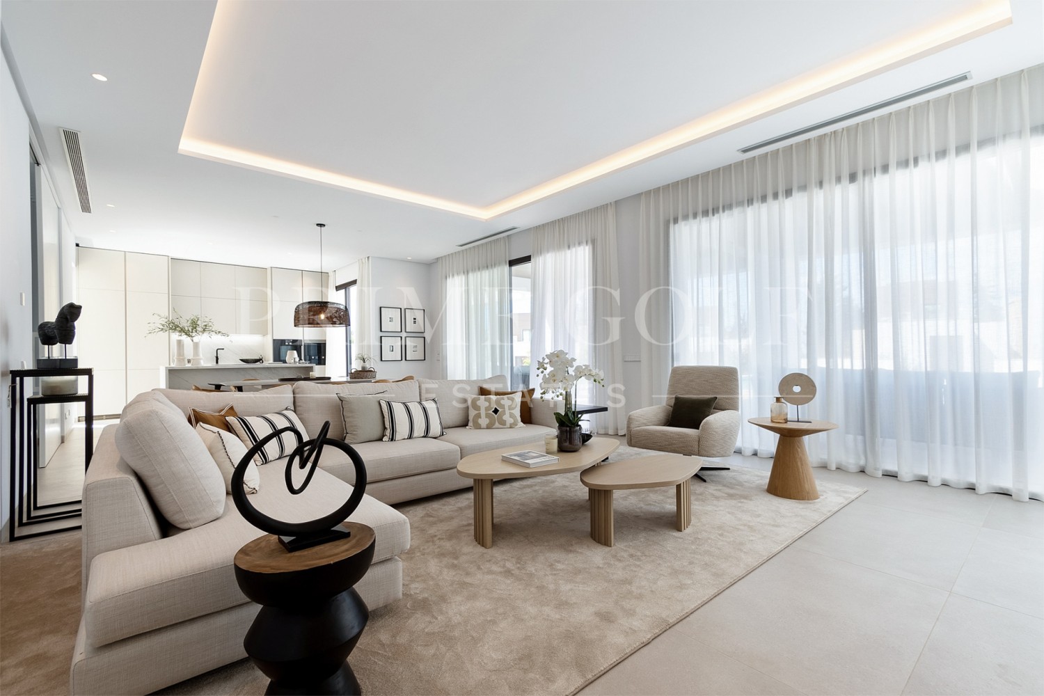 4 bed Villa For Sale in Marbella Golden Mile, Malaga - thumb 8