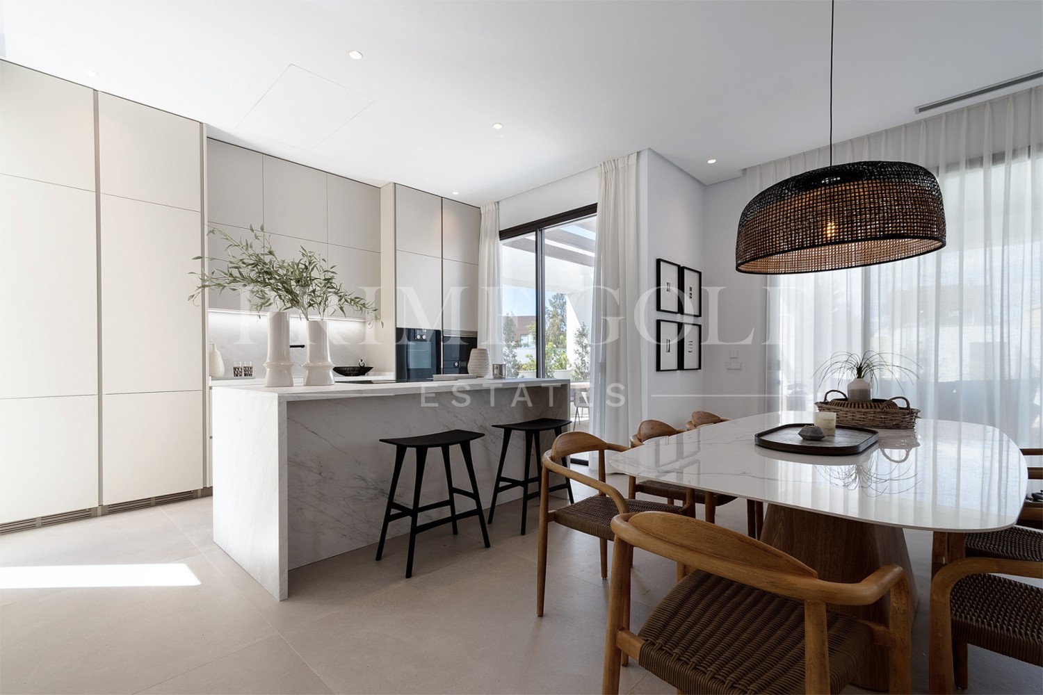 4 bed Villa For Sale in Marbella Golden Mile, Malaga - thumb 10