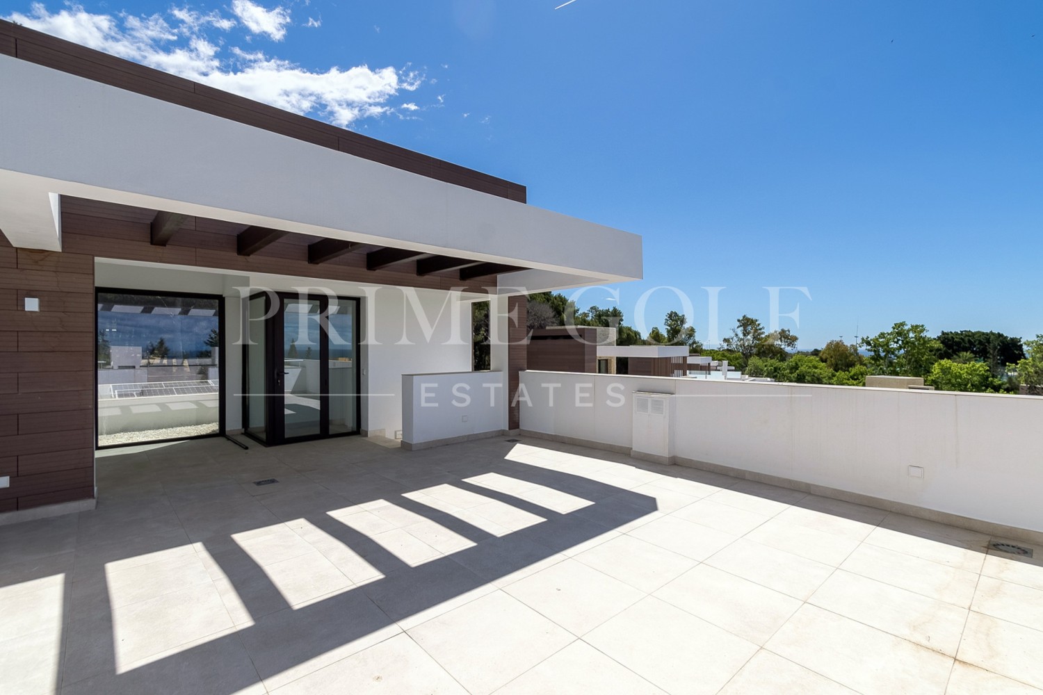 4 bed Villa For Sale in Marbella Golden Mile, Malaga - thumb 42