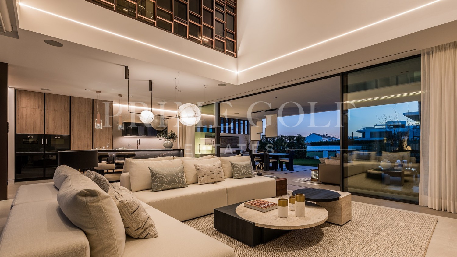 4 bed Villa For Sale in Marbella Golden Mile, Malaga - thumb 2