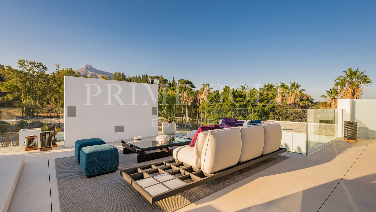4 bed Villa For Sale in Marbella Golden Mile, Malaga - thumb 44