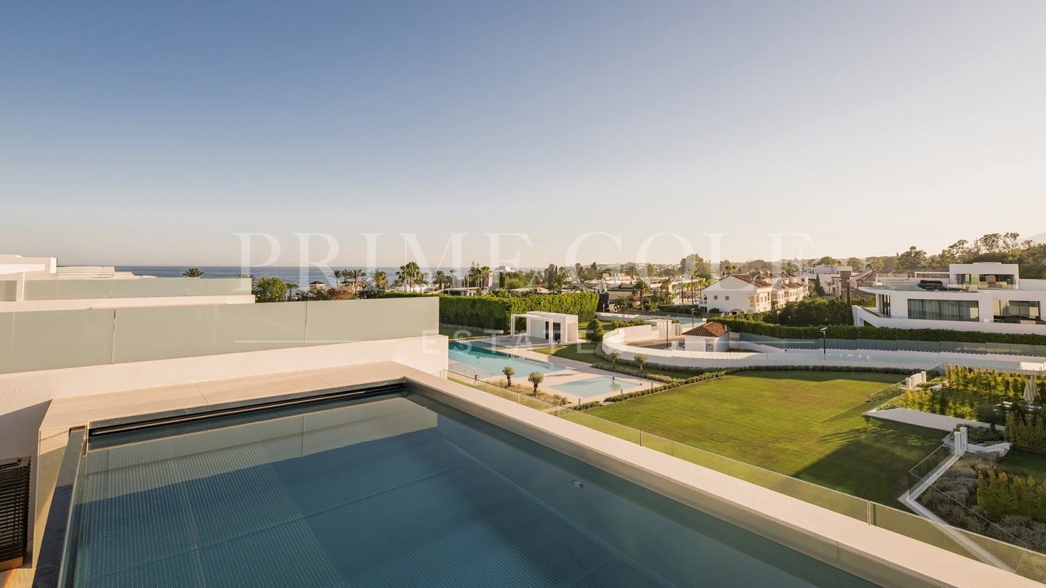 4 bed Villa For Sale in Marbella Golden Mile, Malaga - thumb 46
