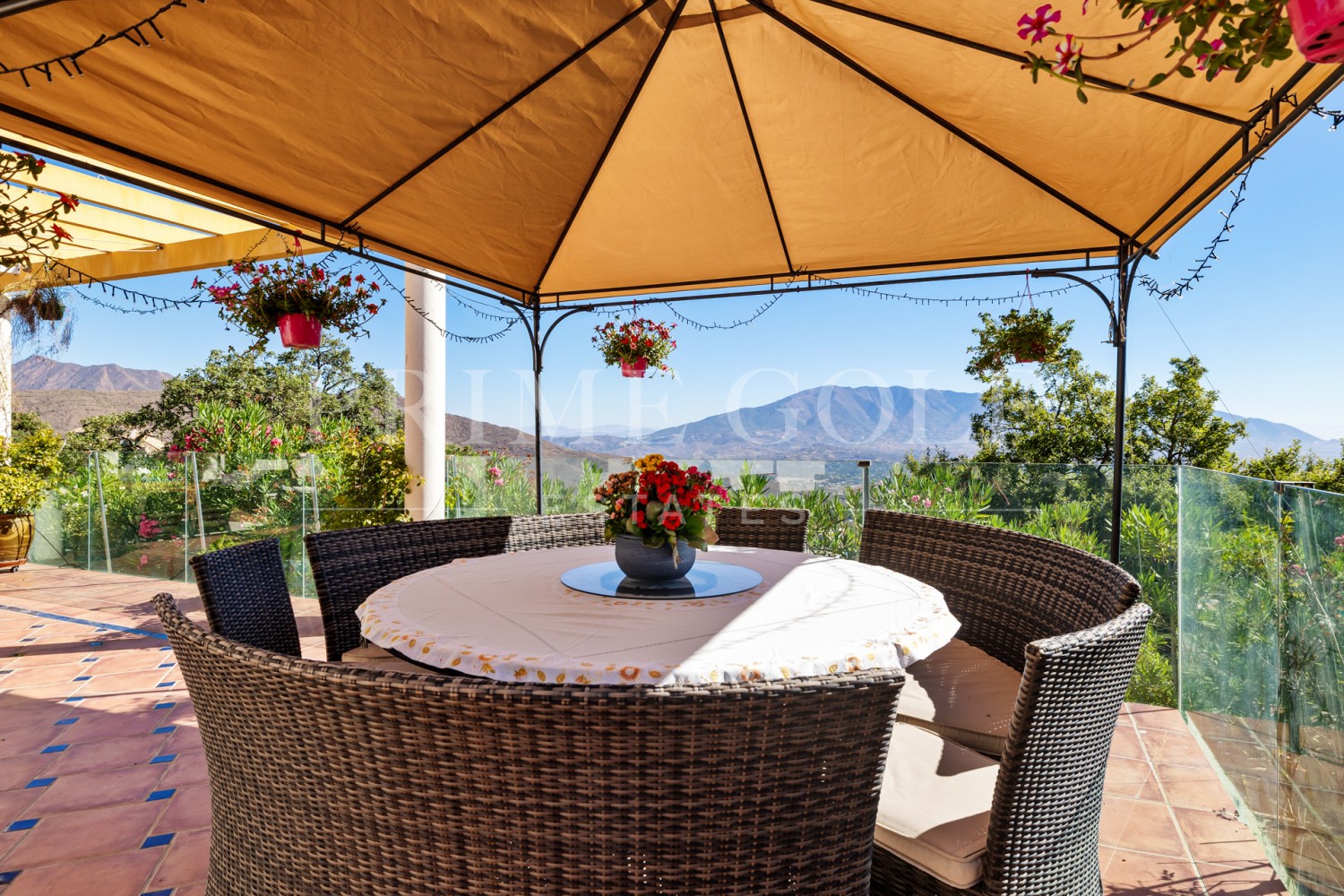 5 bed Villa For Sale in Marbella East, Malaga - thumb 8
