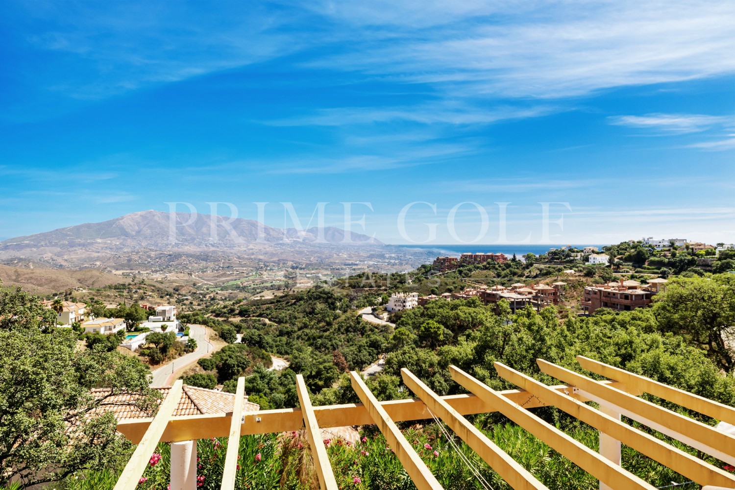 5 bed Villa For Sale in Marbella East, Malaga - thumb 15