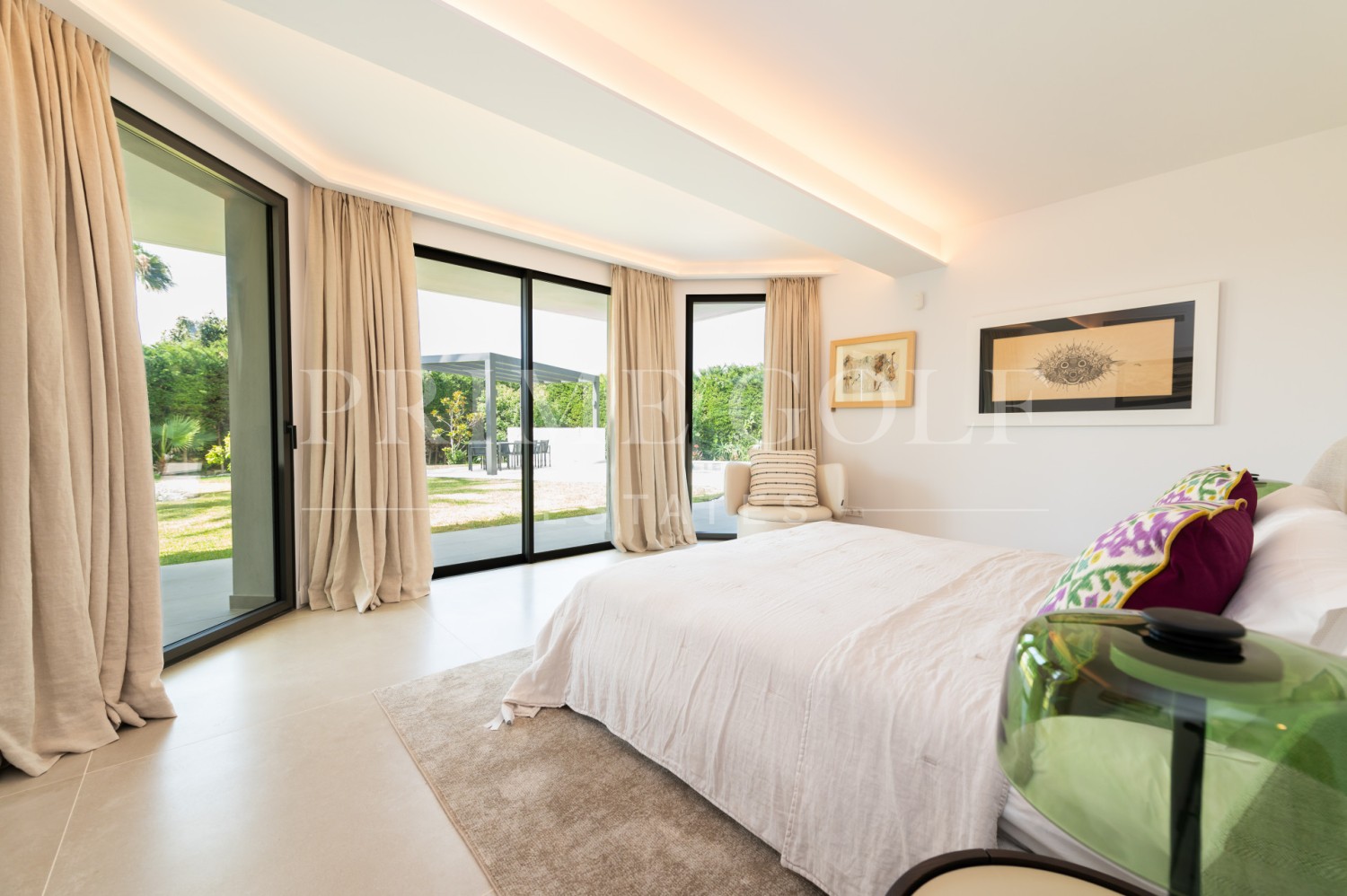 5 bed Villa For Sale in Marbella Golden Mile, Malaga - thumb 16