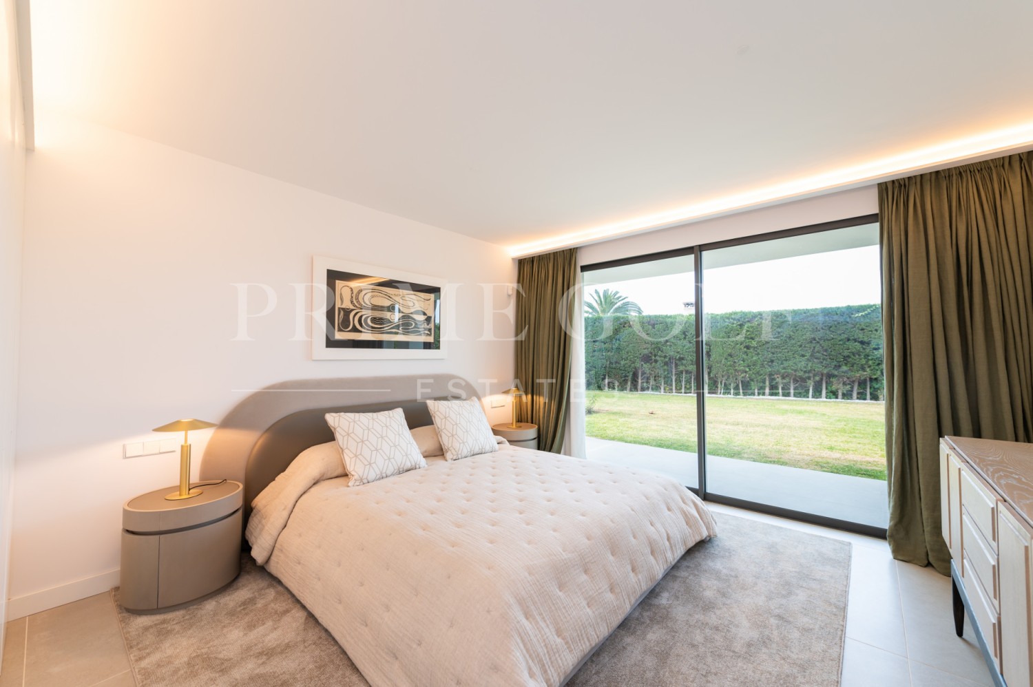 5 bed Villa For Sale in Marbella Golden Mile, Malaga - thumb 19