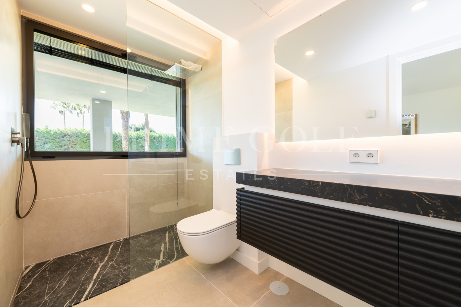 5 bed Villa For Sale in Marbella Golden Mile, Malaga - thumb 27