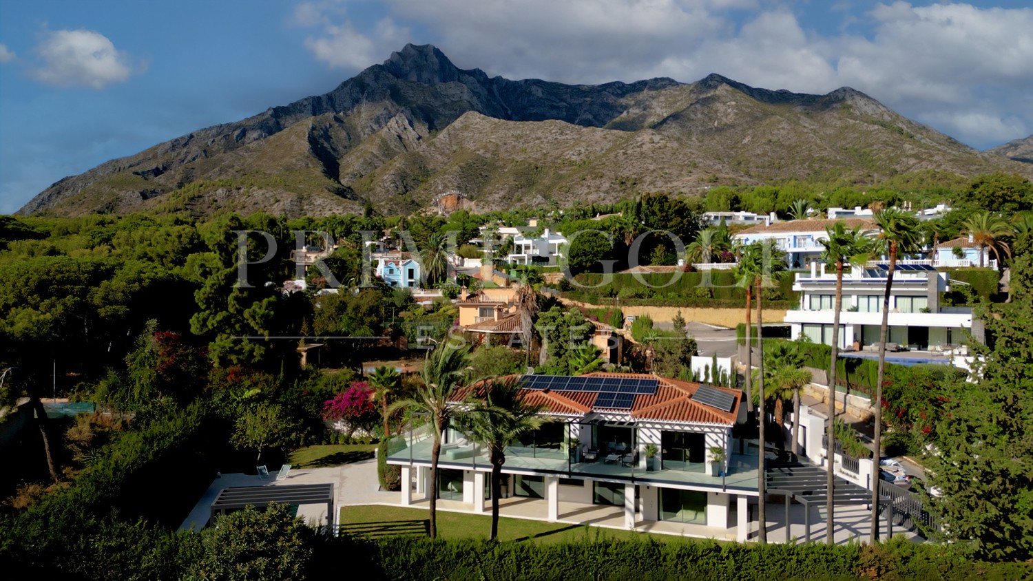 5 bed Villa For Sale in Marbella Golden Mile, Malaga - thumb 33