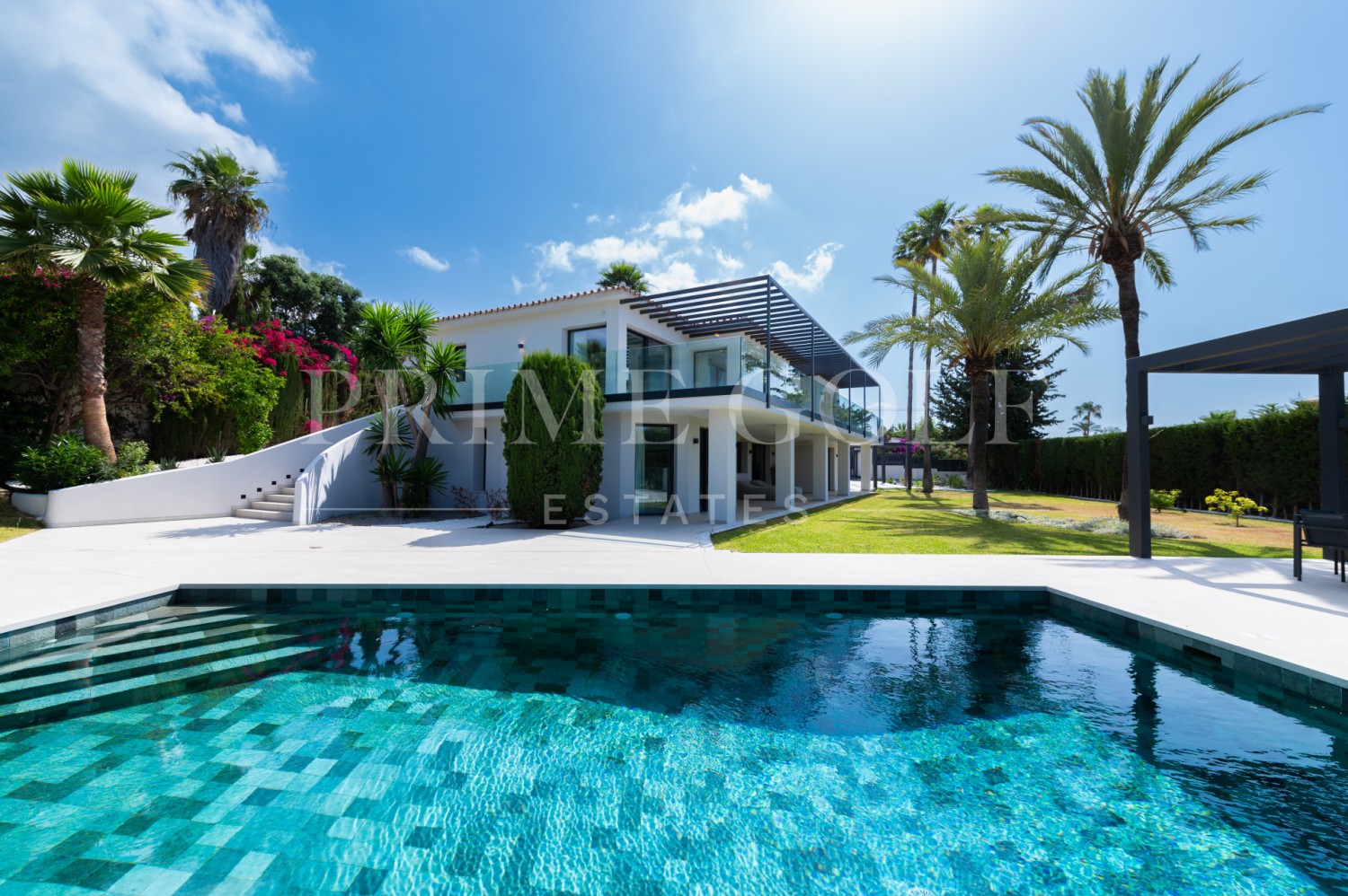 5 bed Villa For Sale in Marbella Golden Mile, Malaga - thumb 35