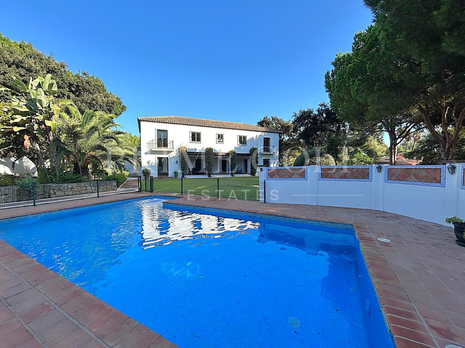 6 bed Villa For Sale in Sotogrande, Cadiz - thumb 2