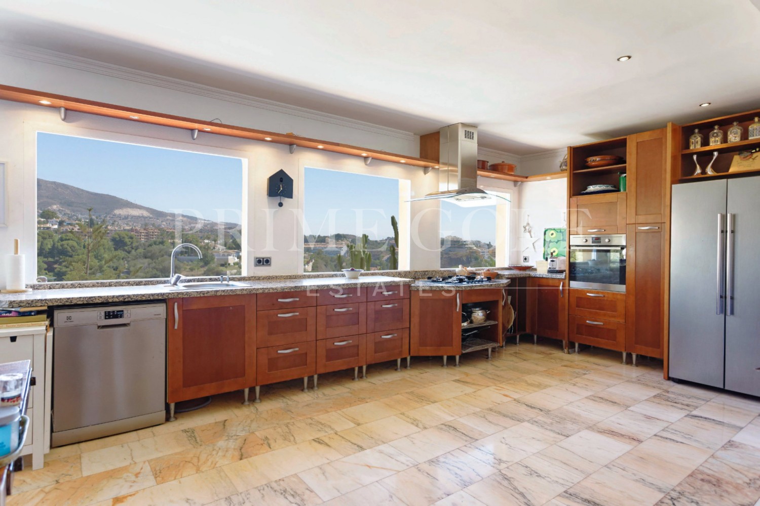 5 bed Villa For Sale in Benalmadena, Malaga - thumb 33