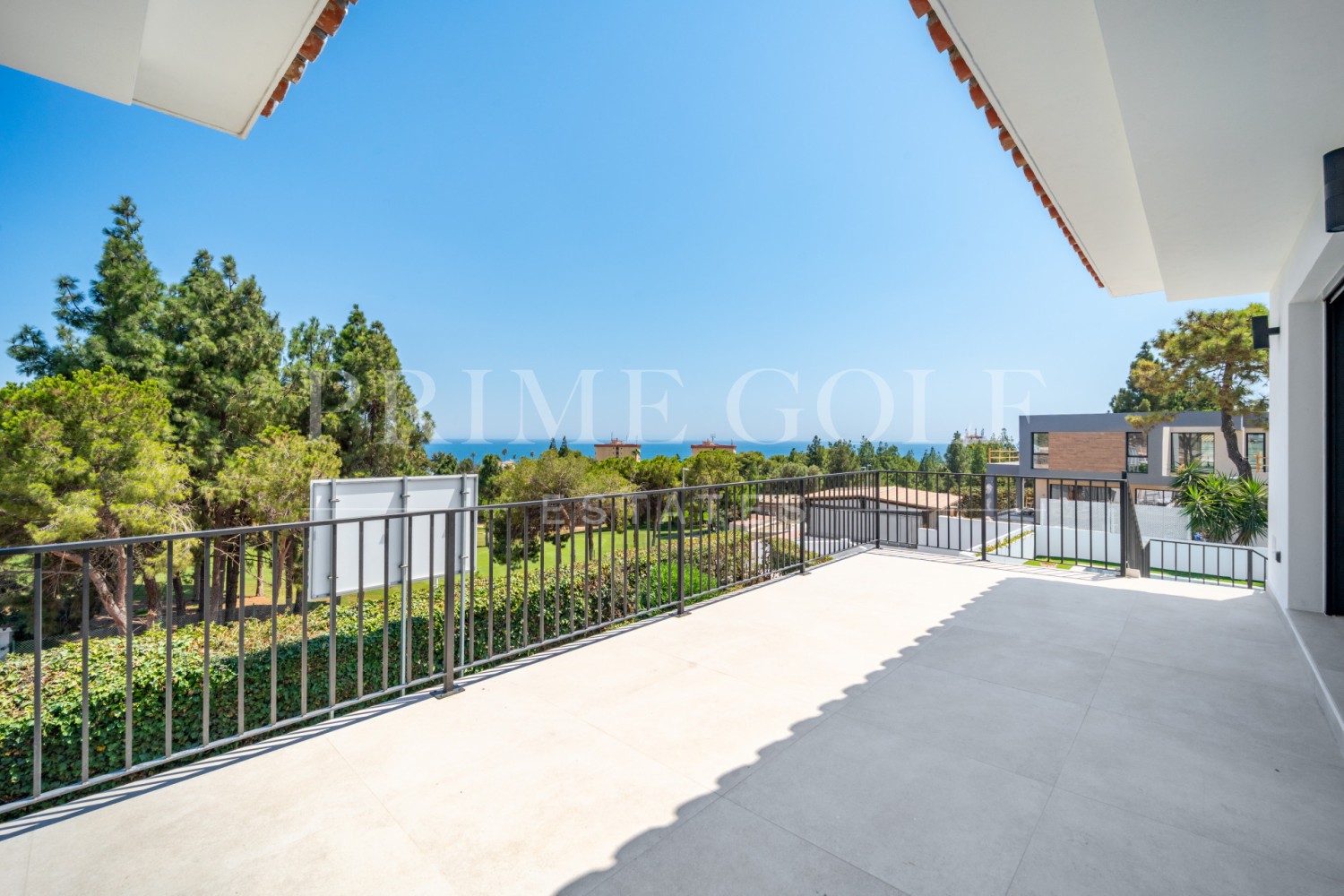 5 bed Villa For Sale in Mijas Costa, Malaga - thumb 4