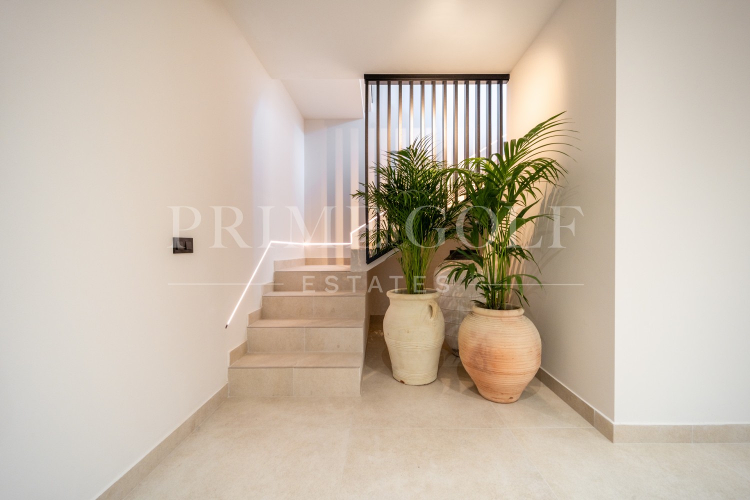 5 bed Villa For Sale in Mijas Costa, Malaga - thumb 27