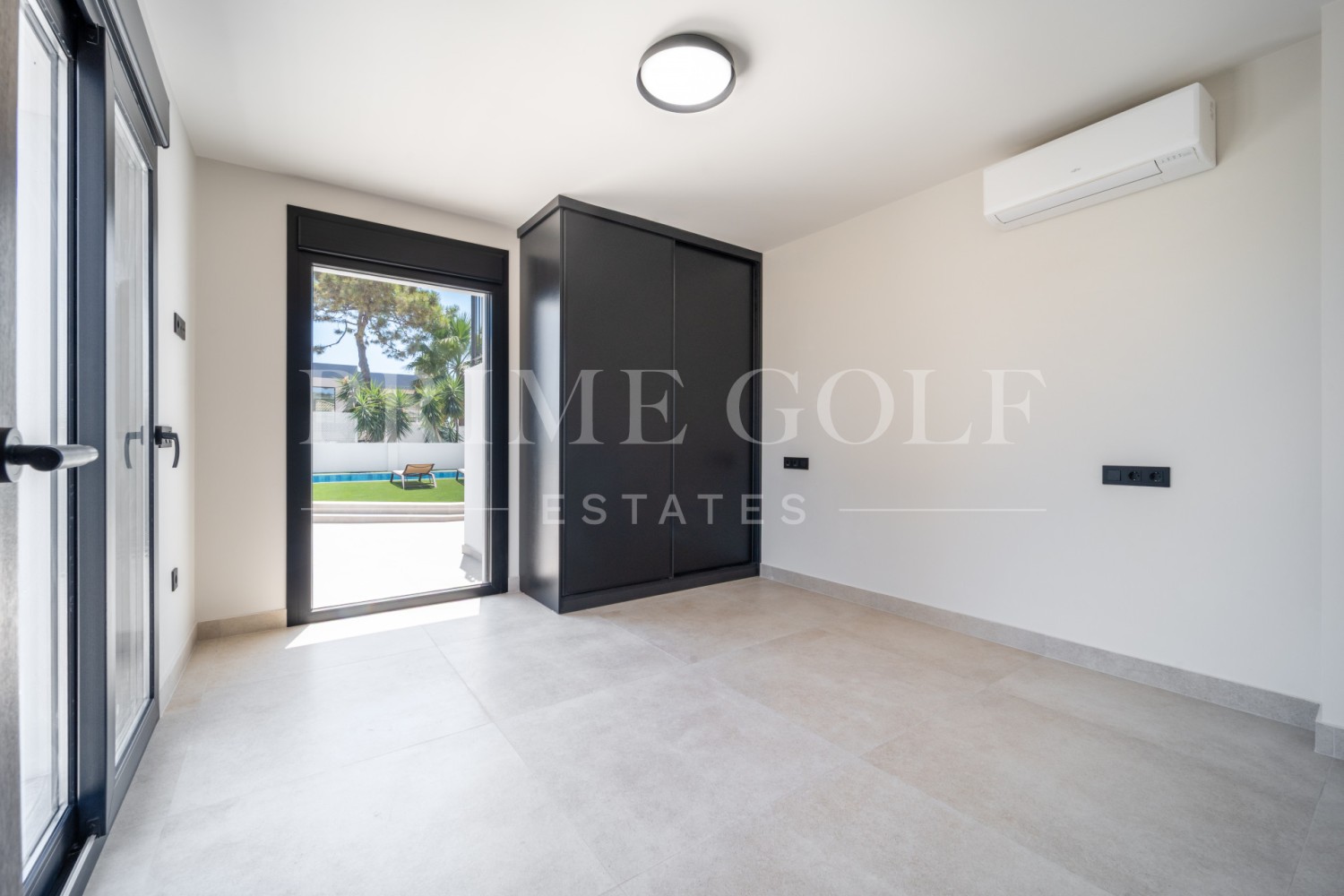 5 bed Villa For Sale in Mijas Costa, Malaga - thumb 28