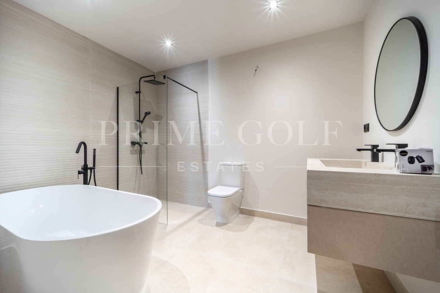 5 bed Villa For Sale in Mijas Costa, Malaga - thumb 29