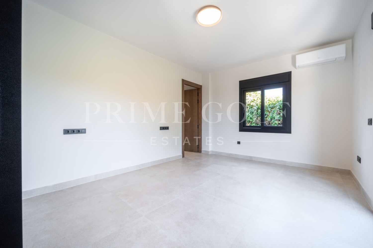 5 bed Villa For Sale in Mijas Costa, Malaga - thumb 30