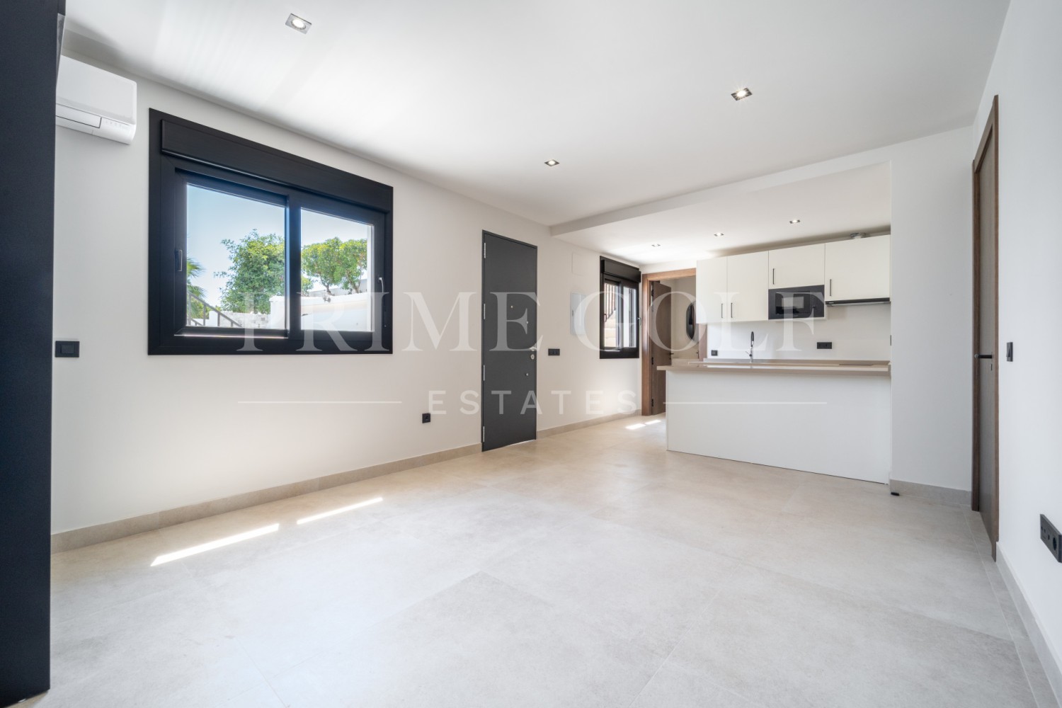 5 bed Villa For Sale in Mijas Costa, Malaga - thumb 32
