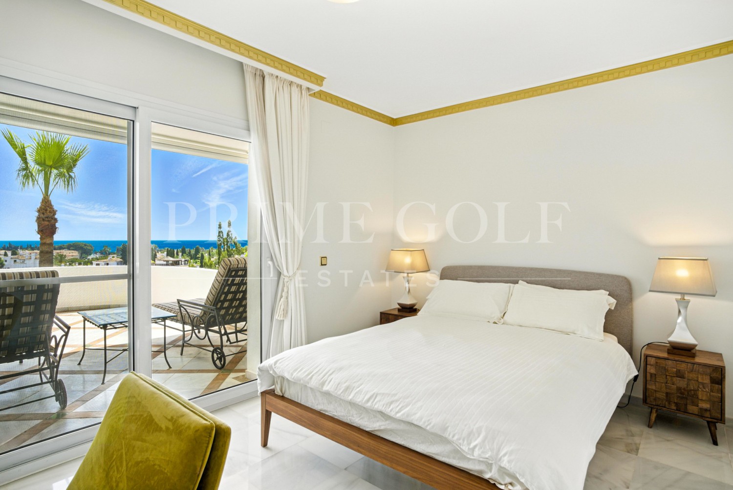 3 bed Penthouse For Sale in Marbella Golden Mile, Malaga - thumb 15