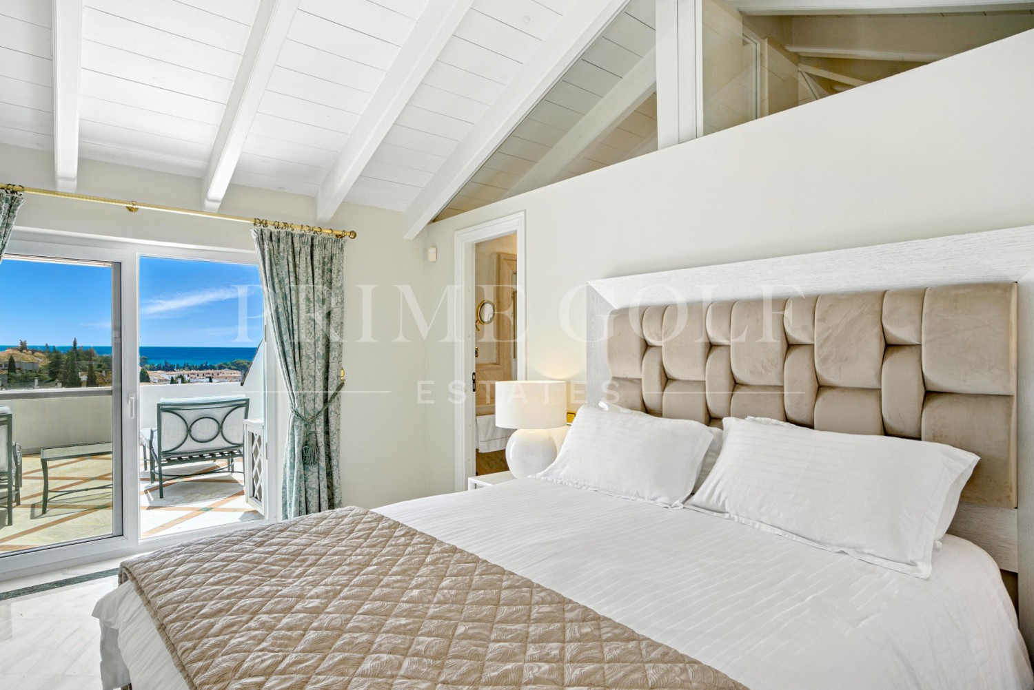 3 bed Penthouse For Sale in Marbella Golden Mile, Malaga - thumb 18