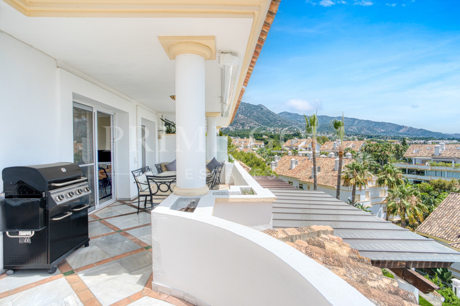 3 bed Penthouse For Sale in Marbella Golden Mile, Malaga - thumb 23