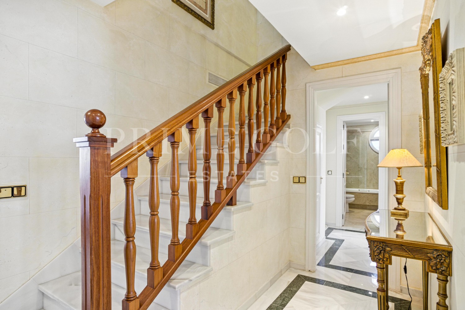 3 bed Penthouse For Sale in Marbella Golden Mile, Malaga - thumb 25