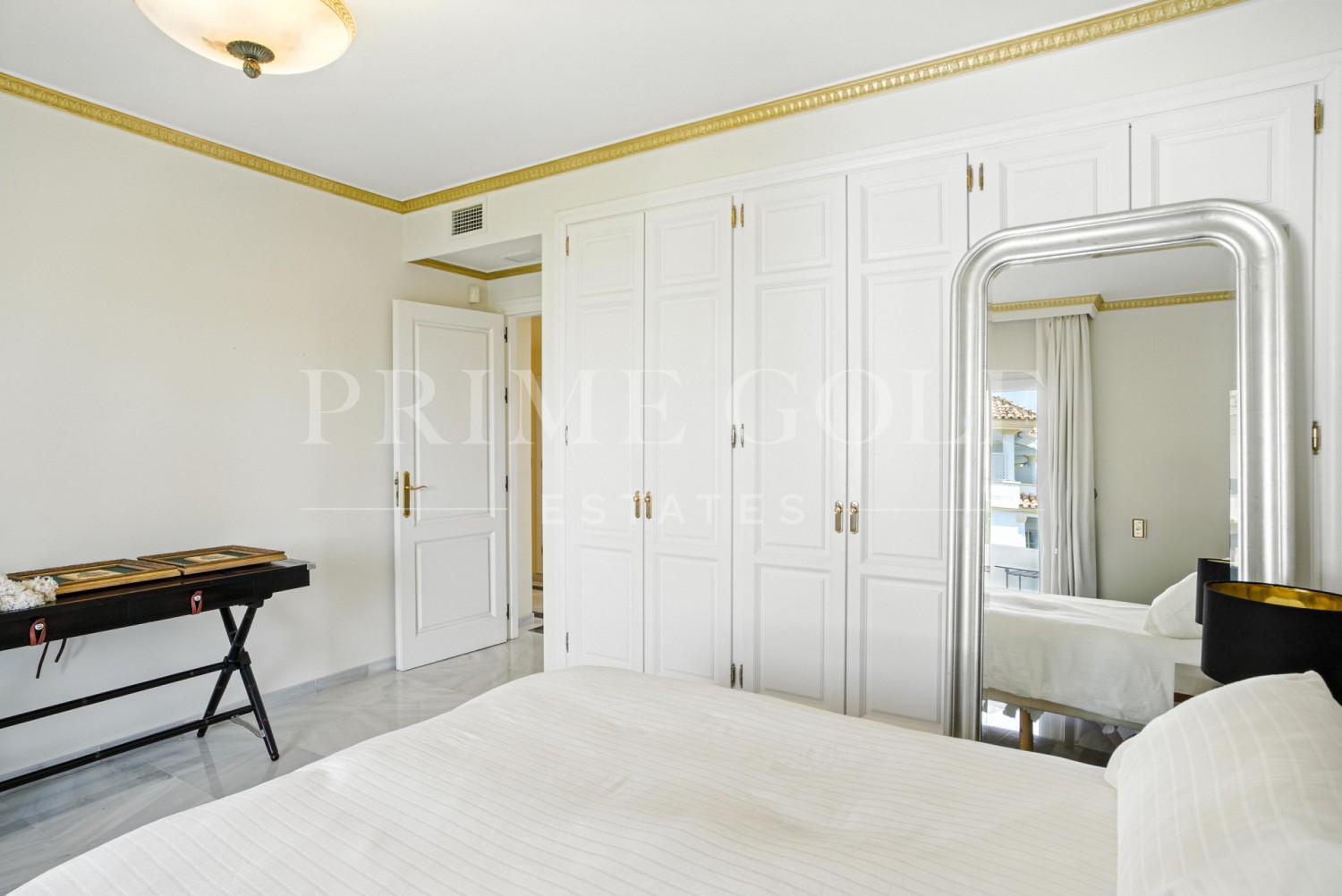 3 bed Penthouse For Sale in Marbella Golden Mile, Malaga - thumb 29