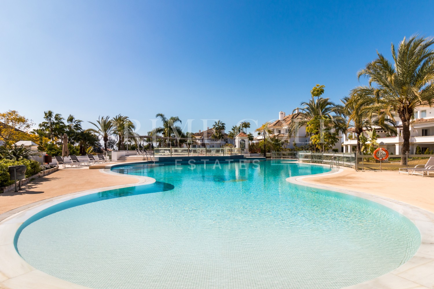 3 bed Penthouse For Sale in Marbella Golden Mile, Malaga - thumb 35