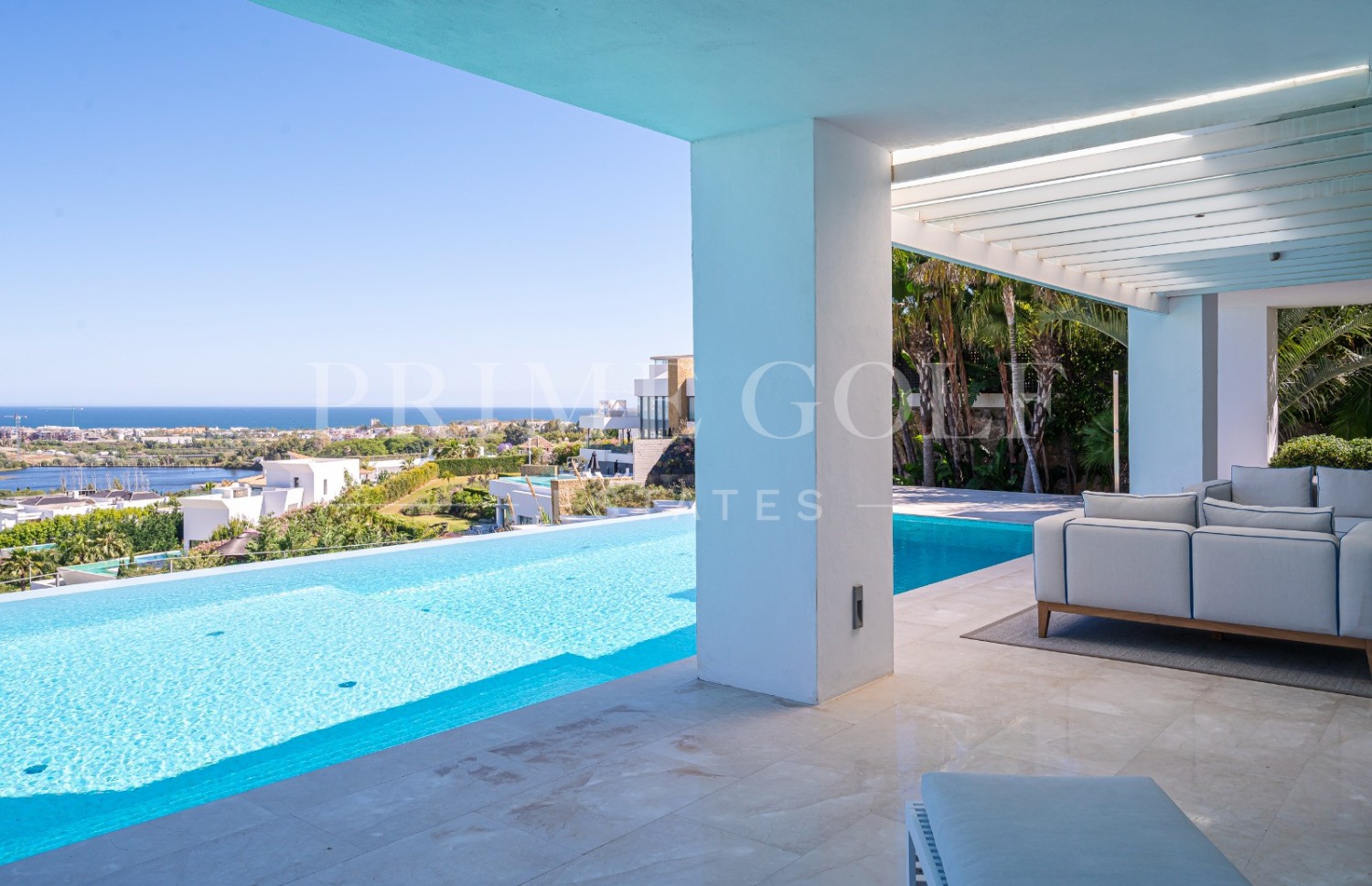 6 bed Villa For Sale in Benahavis, Malaga - thumb 12