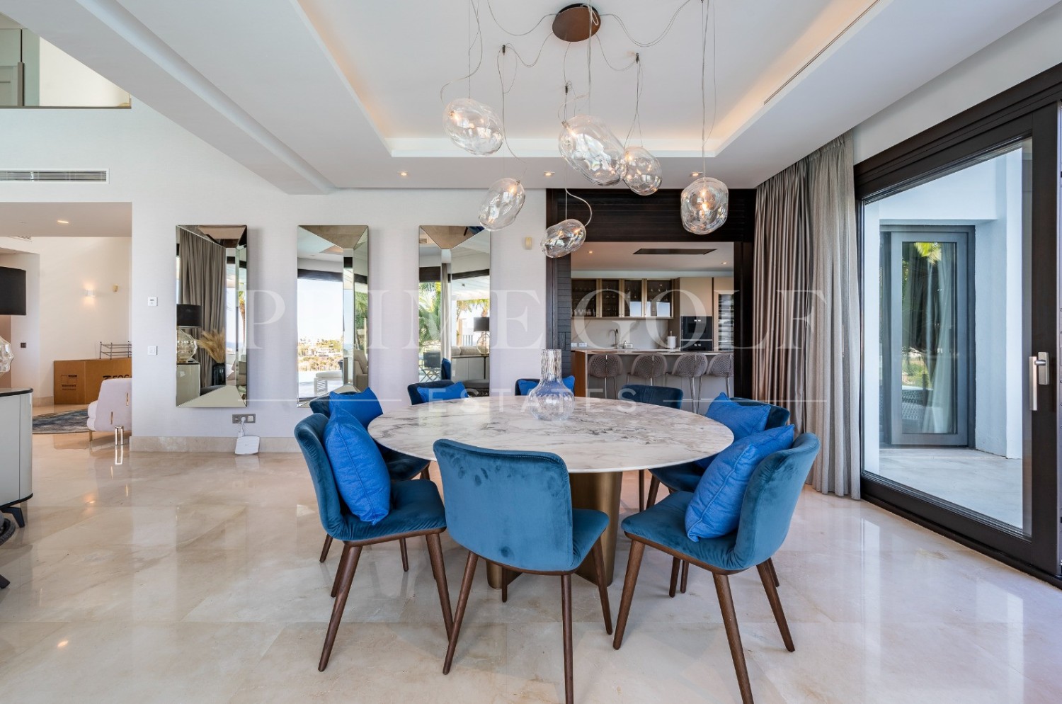 6 bed Villa For Sale in Benahavis, Malaga - thumb 24