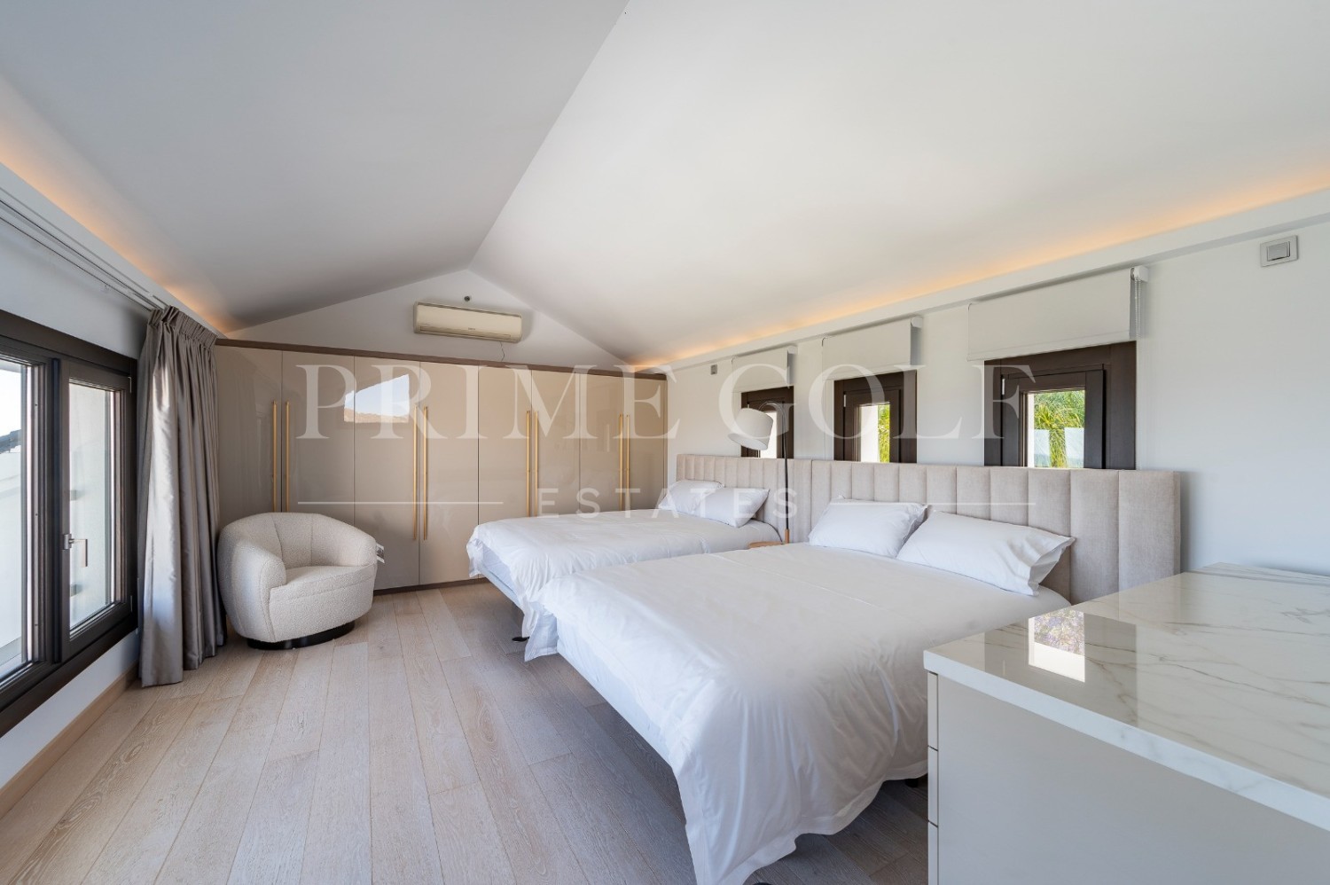 6 bed Villa For Sale in Benahavis, Malaga - thumb 30