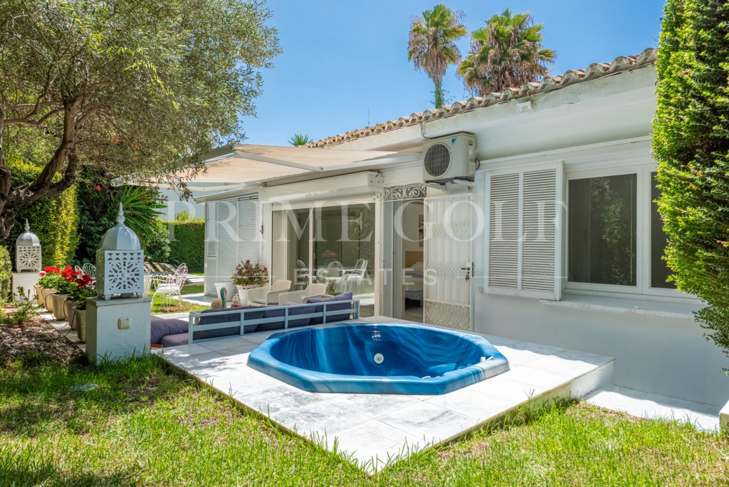 7 bed Villa For Sale in Marbella East, Malaga - thumb 5