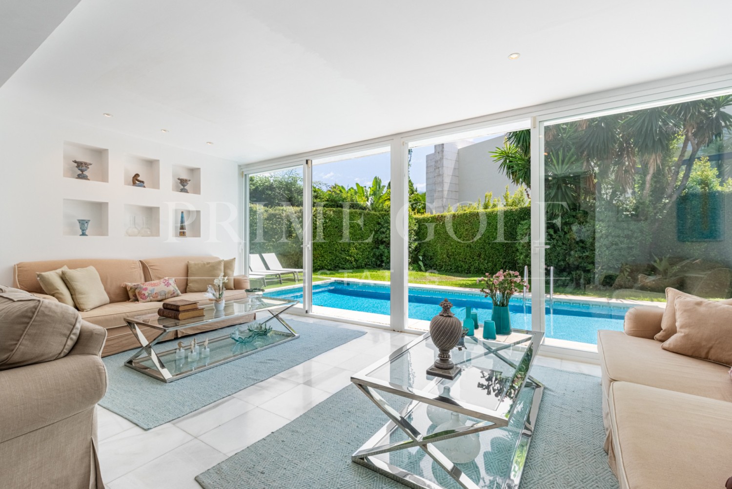 7 bed Villa For Sale in Marbella East, Malaga - thumb 8