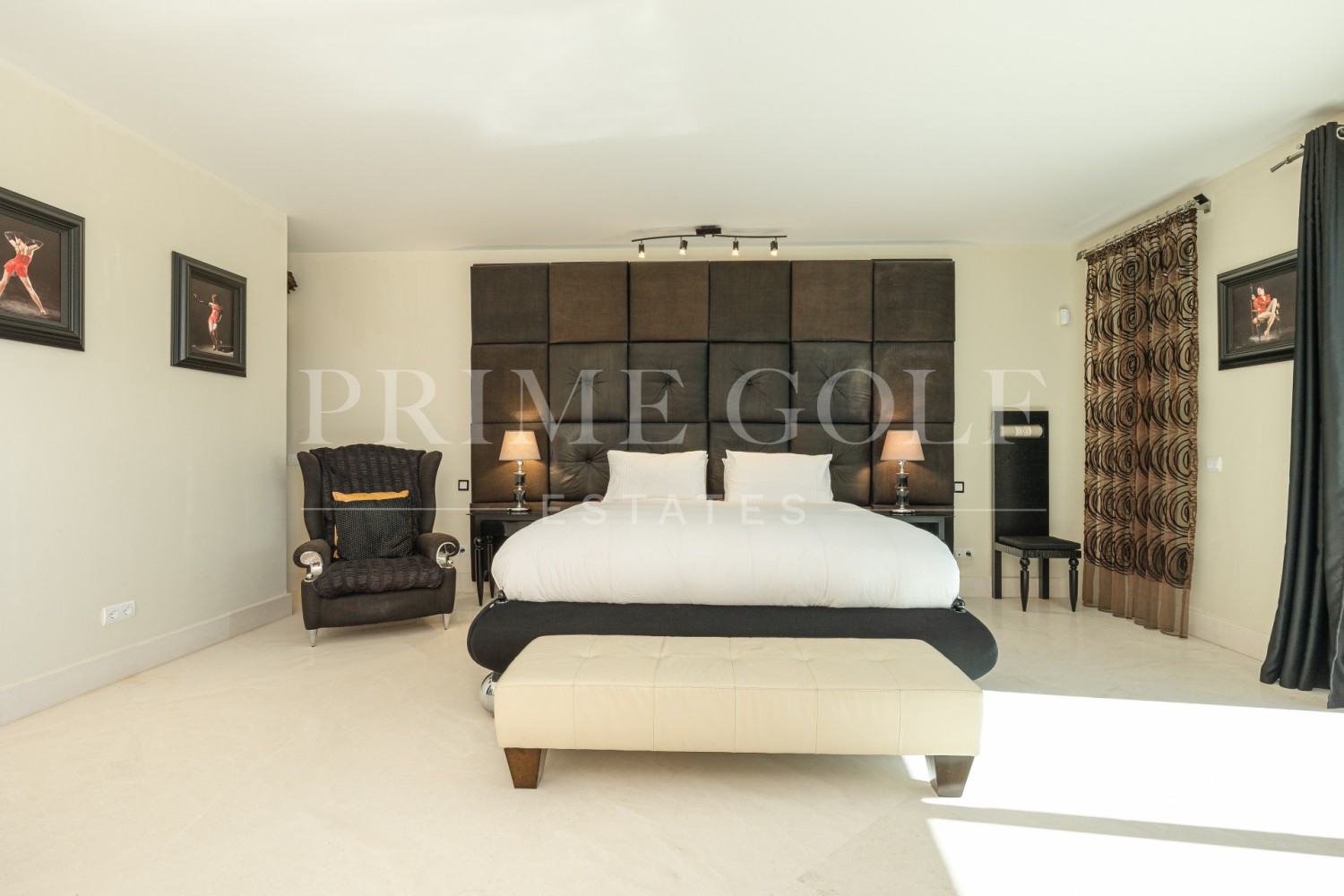 8 bed Villa For Sale in Benahavis, Malaga - thumb 21