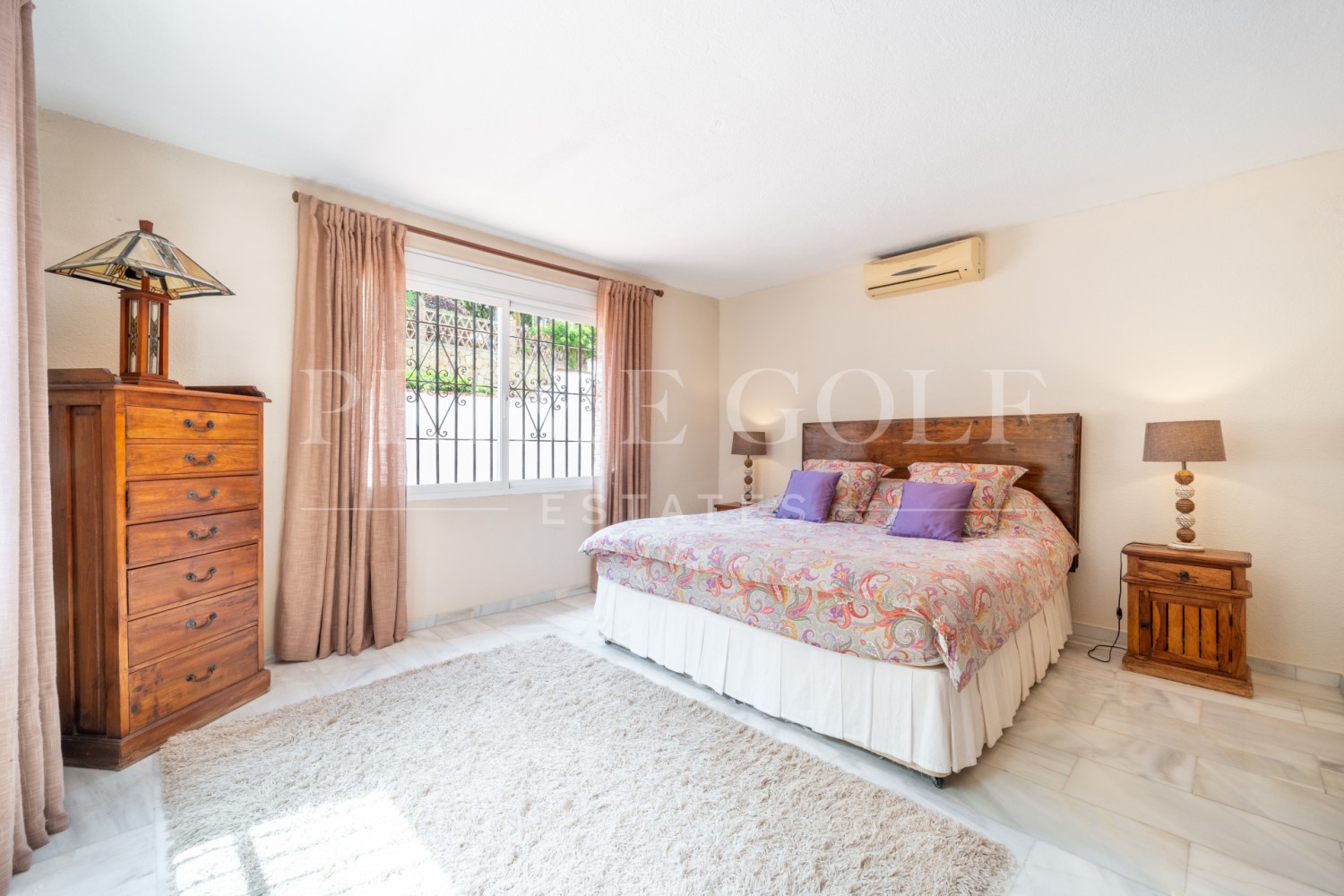 4 bed Villa For Sale in Marbella East, Malaga - thumb 6