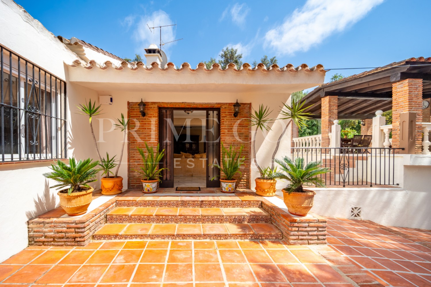 4 bed Villa For Sale in Marbella East, Malaga - thumb 14