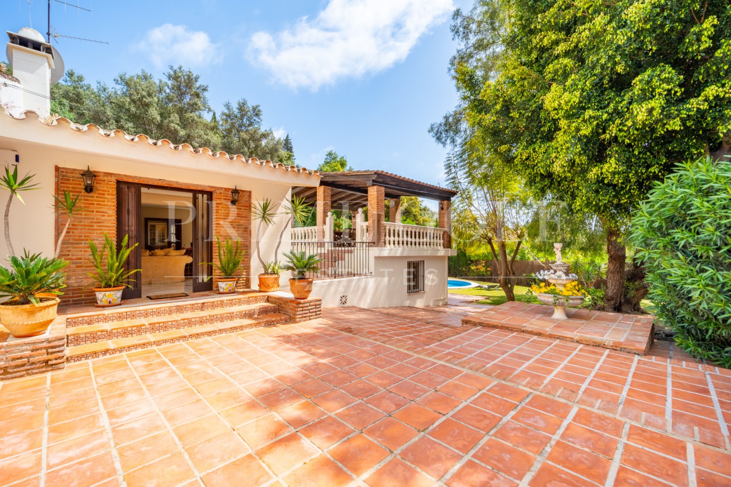 4 bed Villa For Sale in Marbella East, Malaga - thumb 15