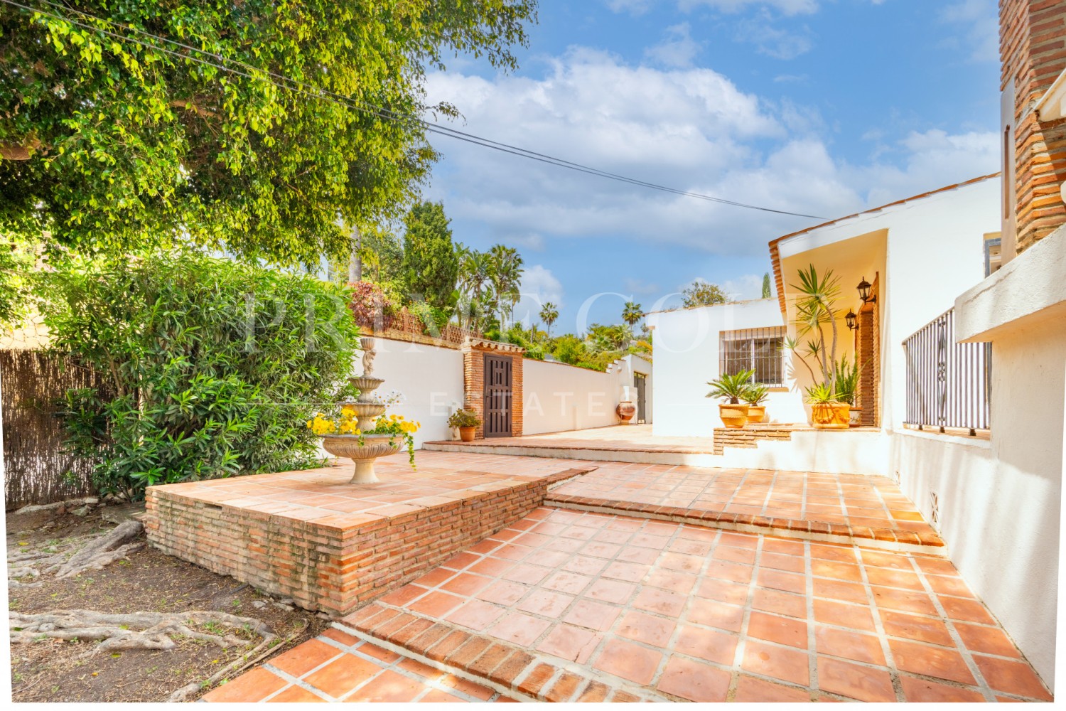 4 bed Villa For Sale in Marbella East, Malaga - thumb 17