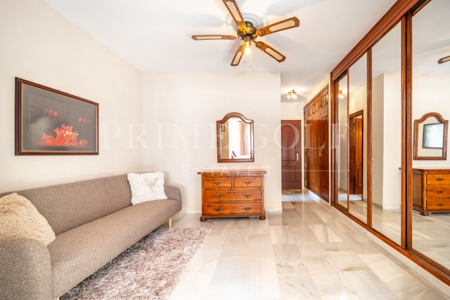 4 bed Villa For Sale in Marbella East, Malaga - thumb 26
