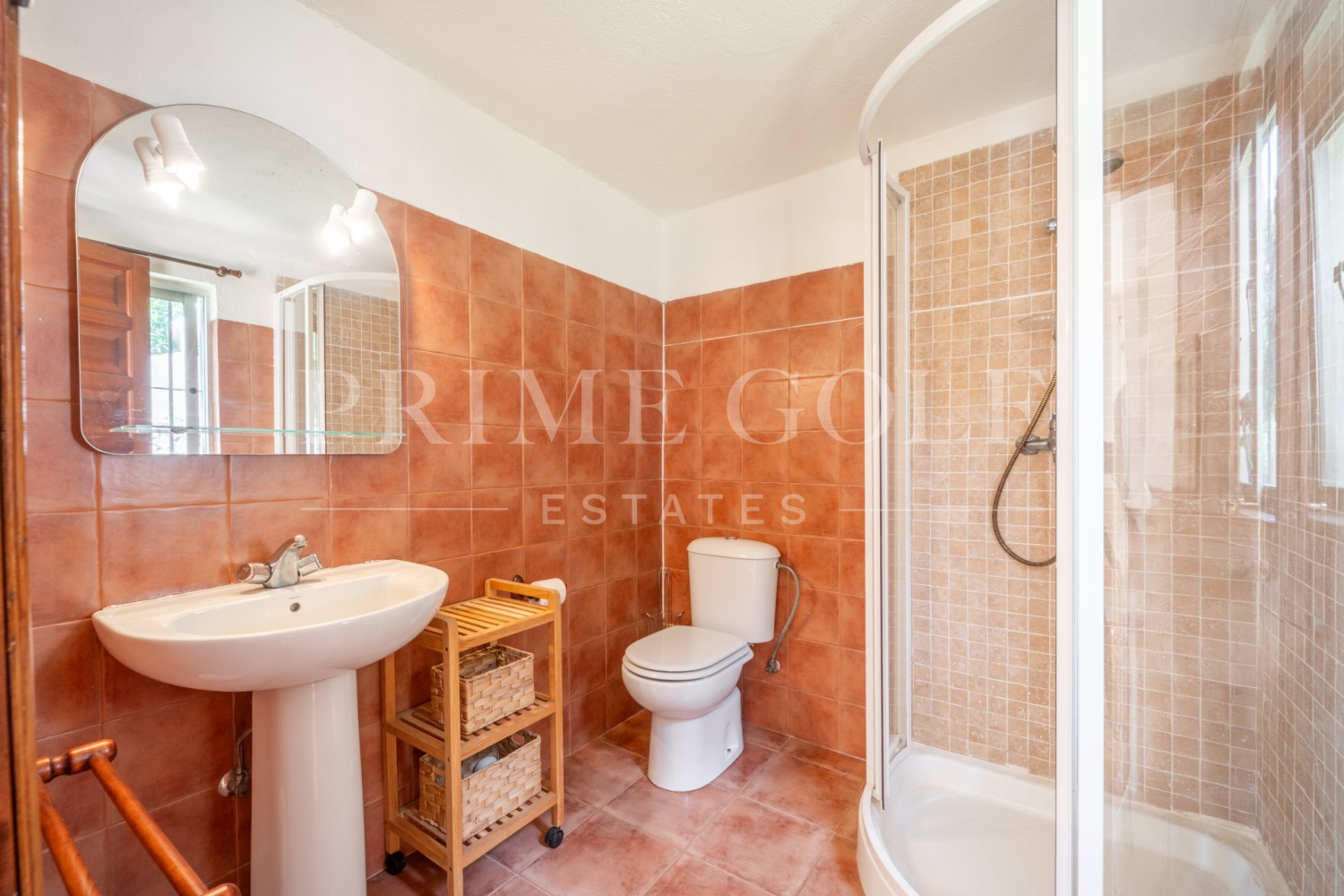 4 bed Villa For Sale in Marbella East, Malaga - thumb 39