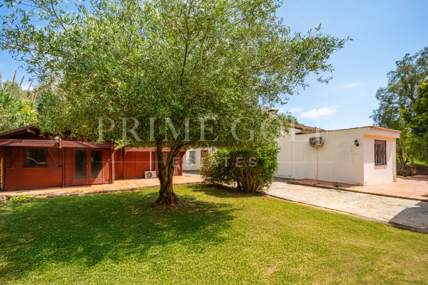 4 bed Villa For Sale in Marbella East, Malaga - thumb 48