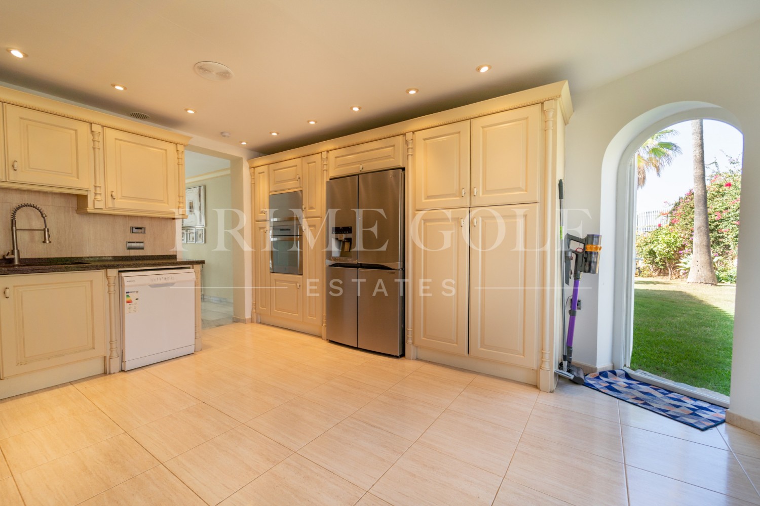 5 bed Villa For Sale in Mijas Costa, Malaga - thumb 26