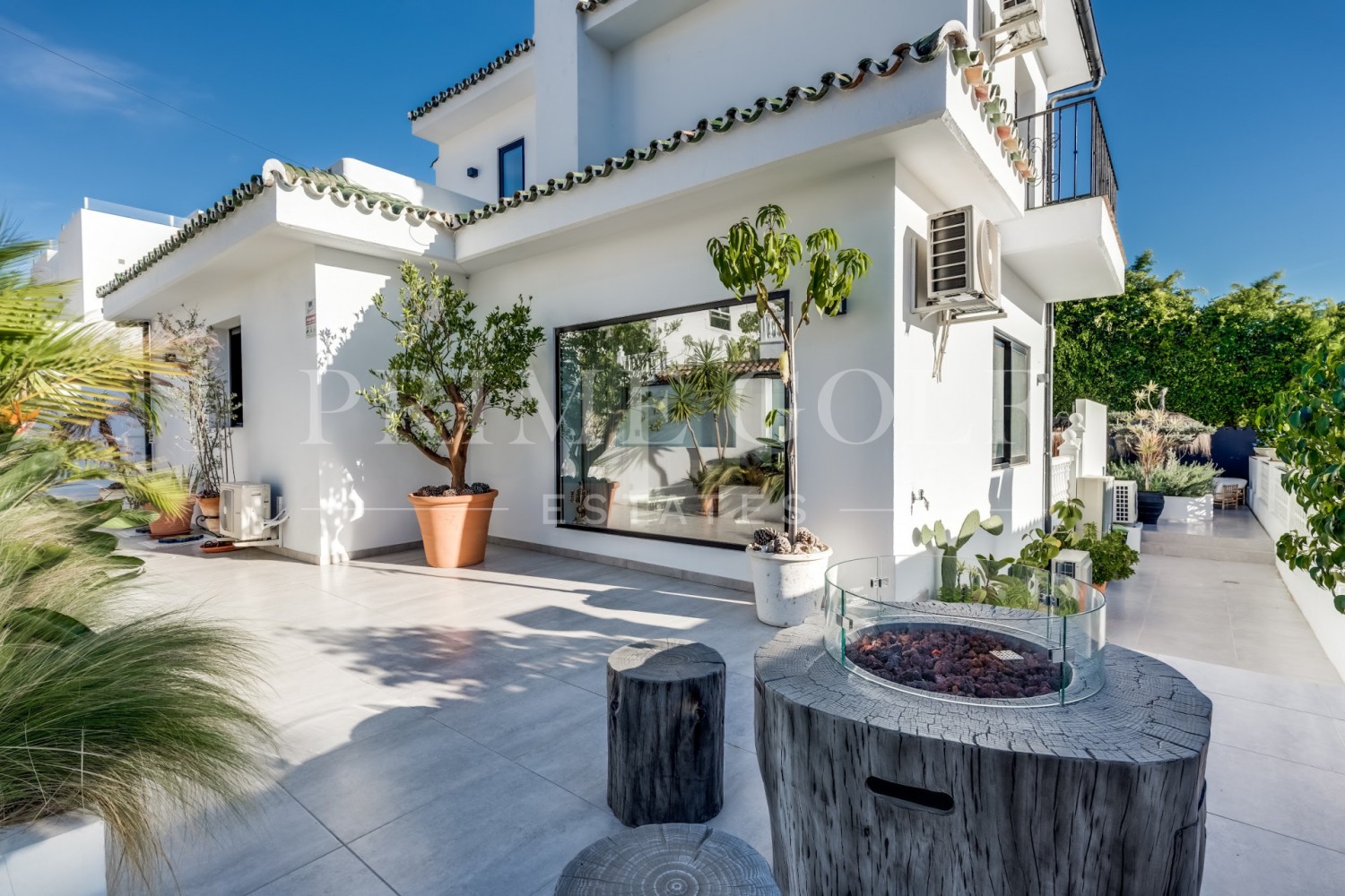 5 bed Villa For Sale in Nueva Andalucia, Malaga - thumb 7