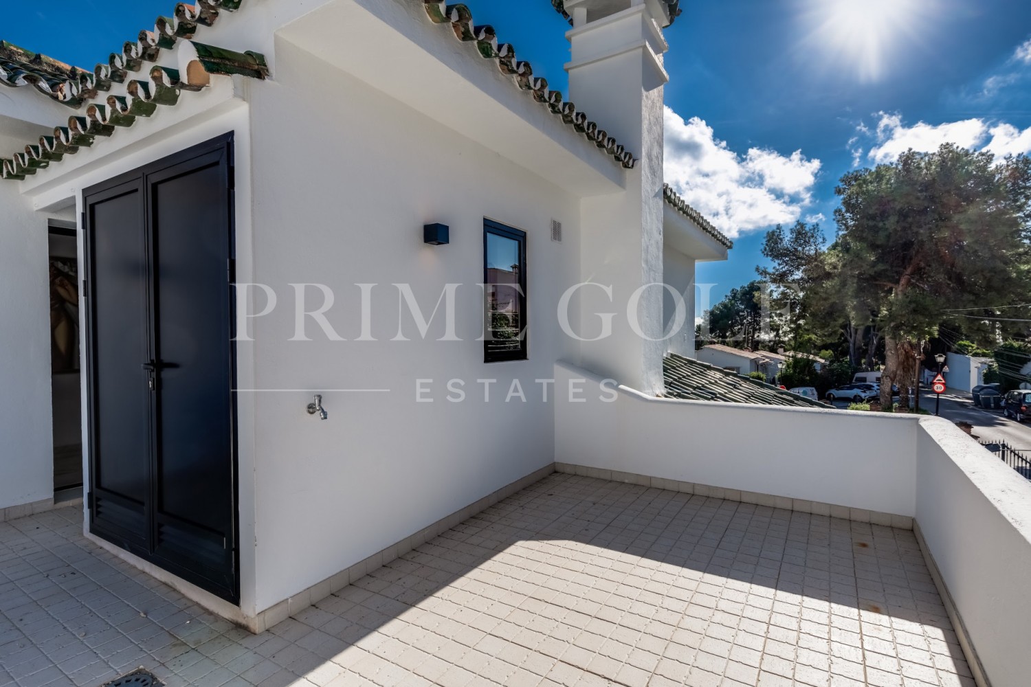 5 bed Villa For Sale in Nueva Andalucia, Malaga - thumb 33